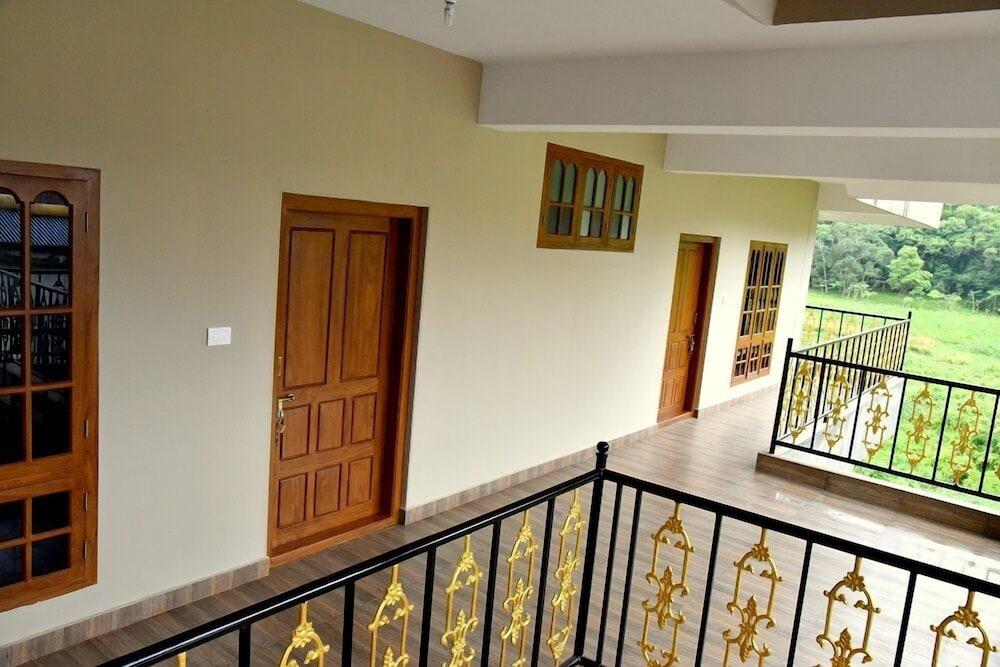 Jungle Palace Homestay Thekkady Eksteriør bilde
