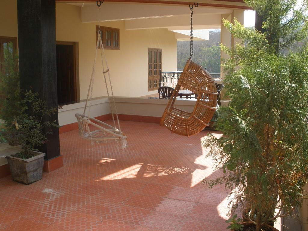 Jungle Palace Homestay Thekkady Eksteriør bilde