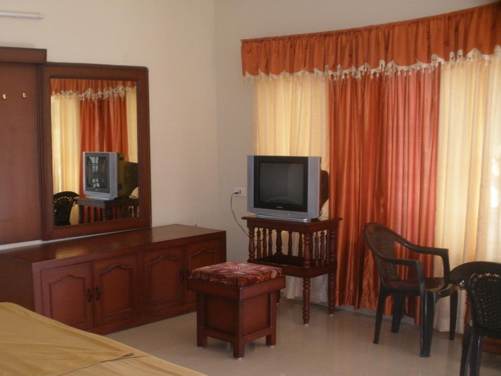 Jungle Palace Homestay Thekkady Rom bilde