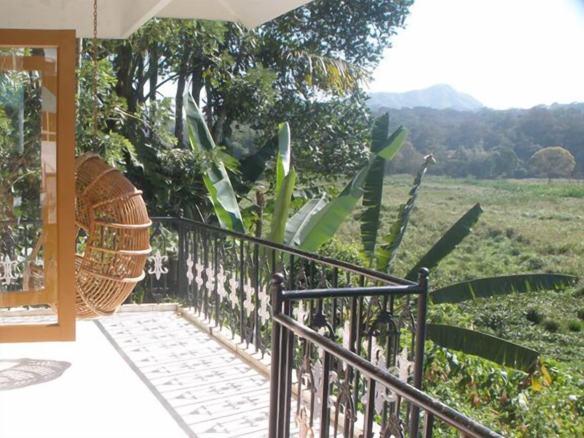Jungle Palace Homestay Thekkady Eksteriør bilde