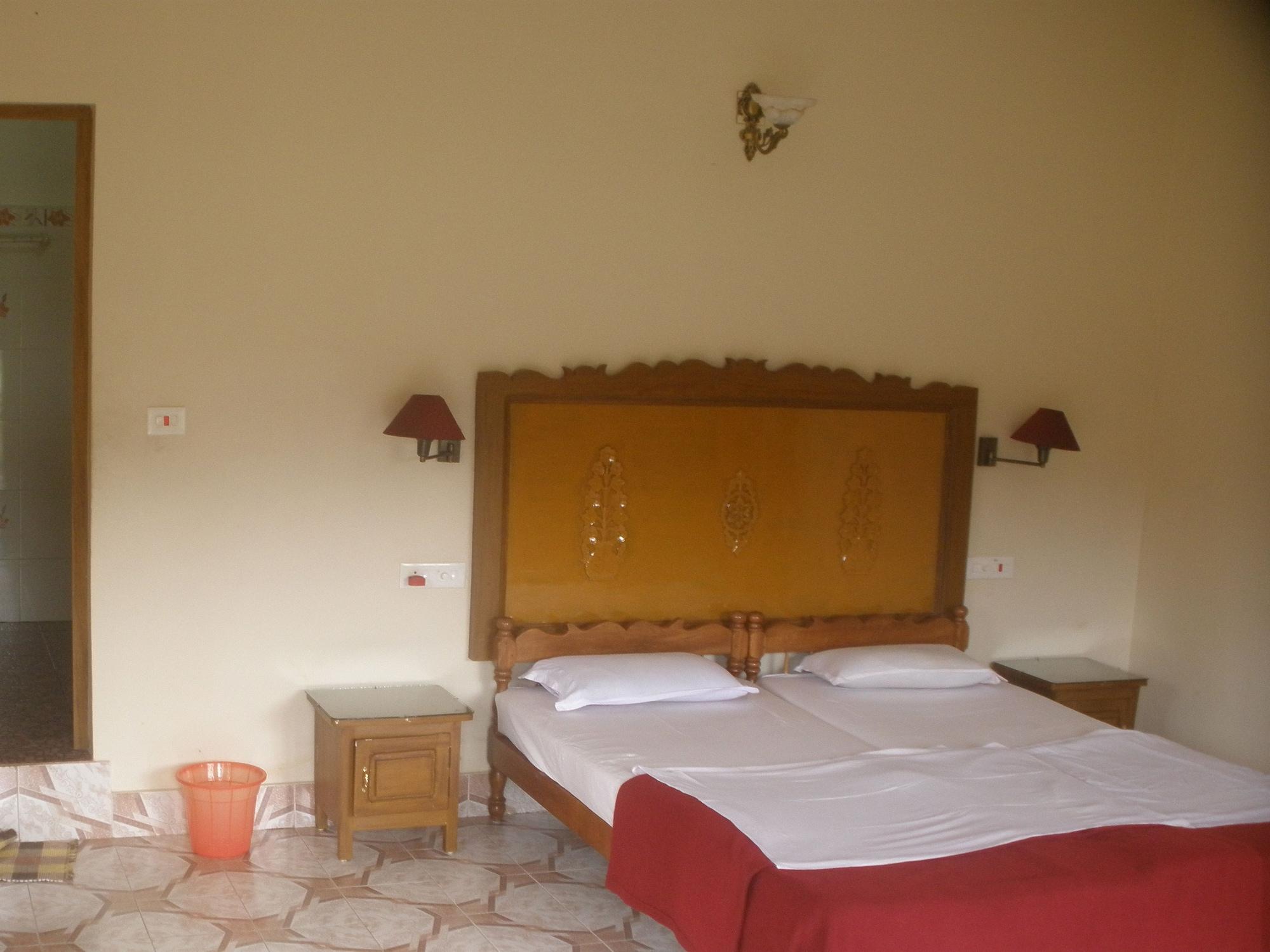 Jungle Palace Homestay Thekkady Eksteriør bilde