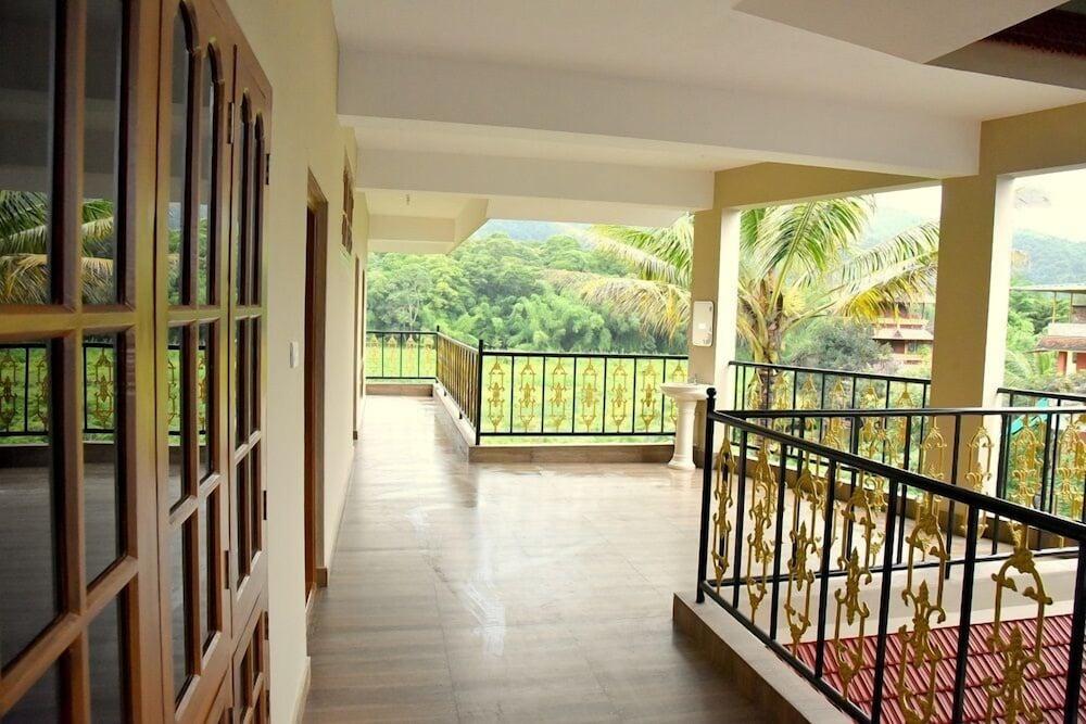 Jungle Palace Homestay Thekkady Eksteriør bilde
